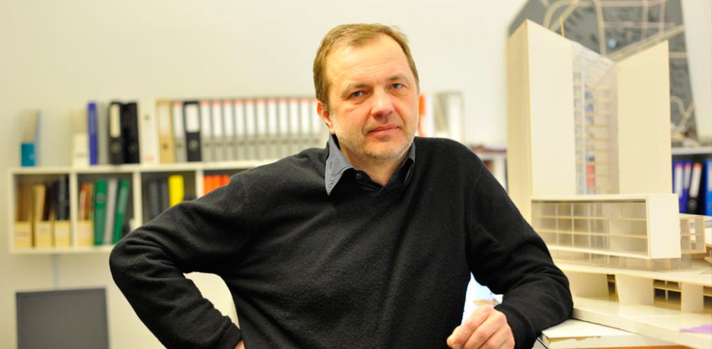 Architektas A. Ambrasas: sostinėje vis dar trūksta meilės pastatams
