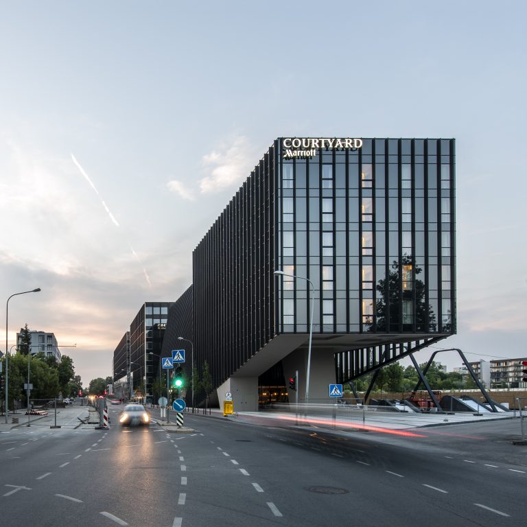 Courtyard by Marriott Vilnius City Center – hotel