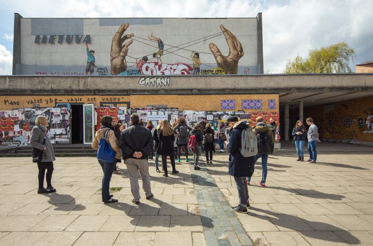 Kino teatras „Lietuva“