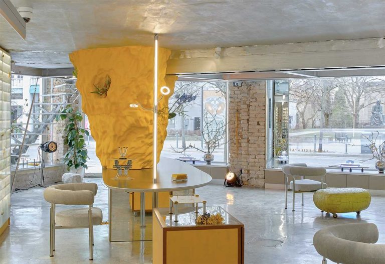 „Friends & Frames“ Gedimino pr.